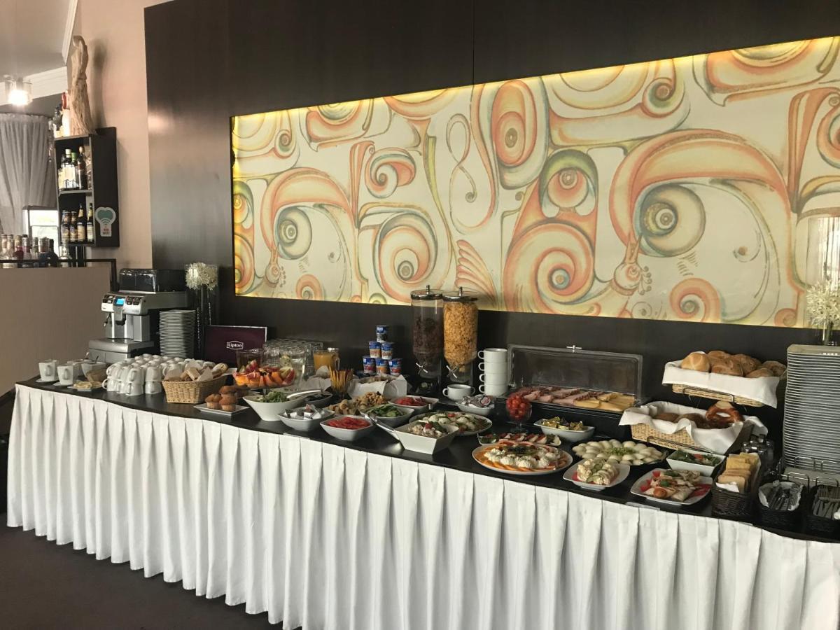 Hotel Restauracja Teczowa Luban Ngoại thất bức ảnh